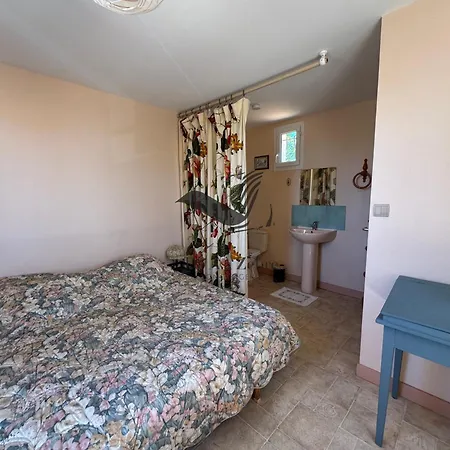 L'amandiers En Fleurs - Située à Deux Minutes Des Plages