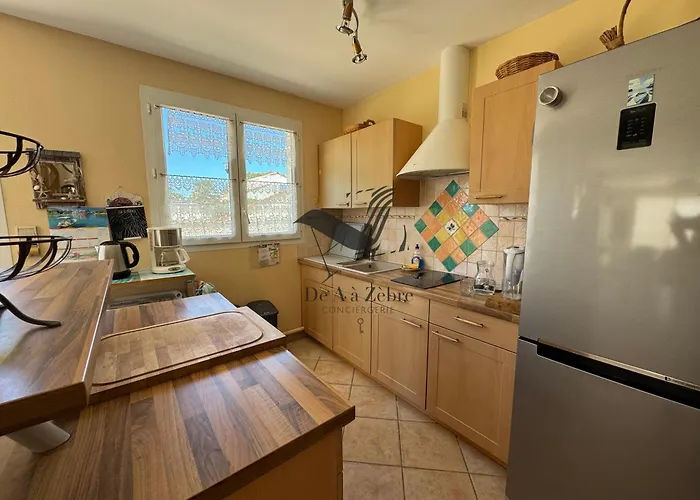 L'amandiers En Fleurs - Situee A Deux Minutes Des Plages Дом отдыха *